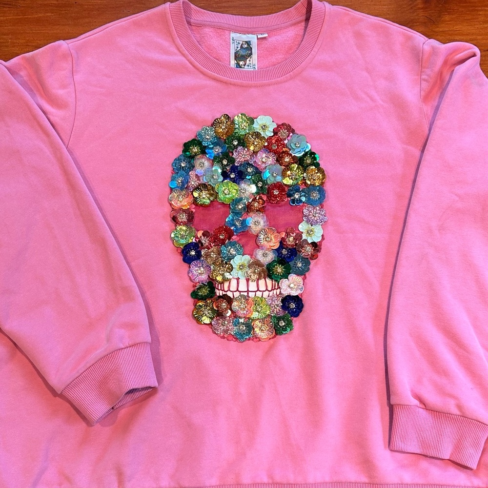 Queen of Sparkle 3D multicolored Skull Head. Size Large Pink. Festive Halloween
